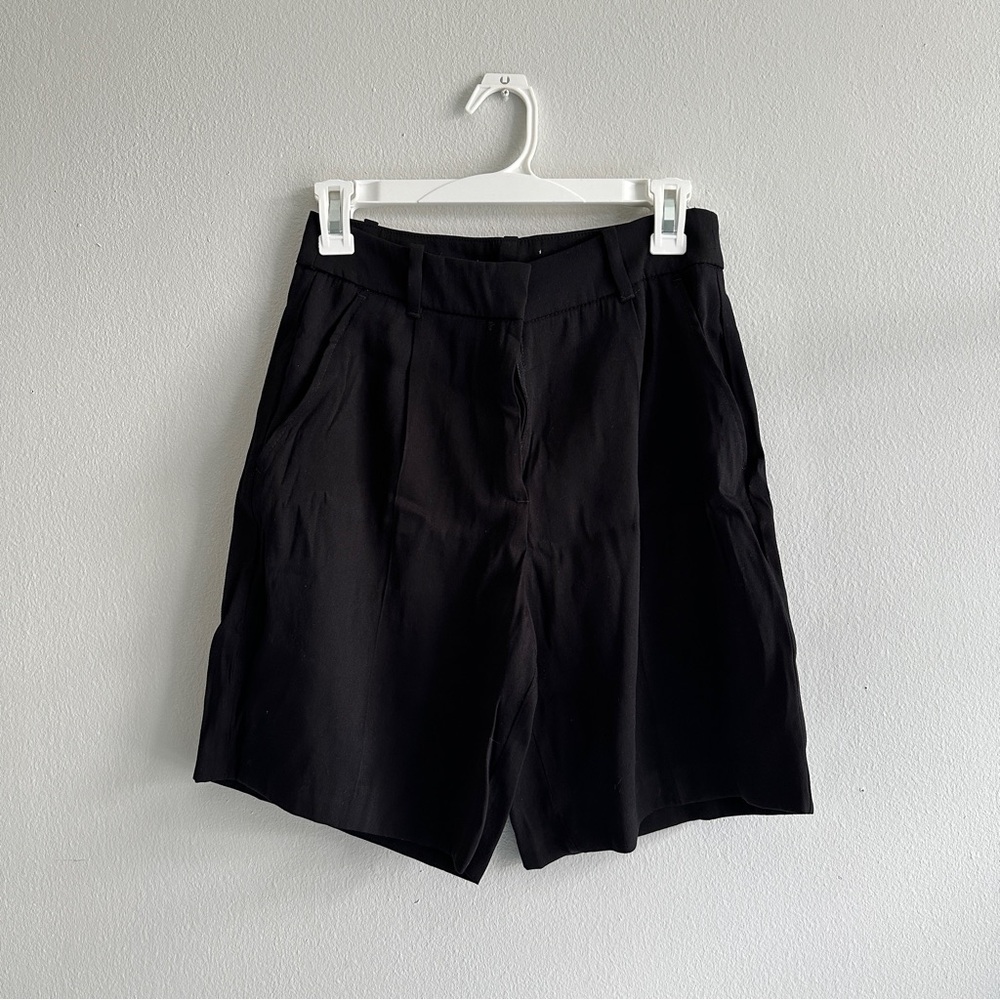 Black High-Waisted Straight Leg Shorts with Pockets